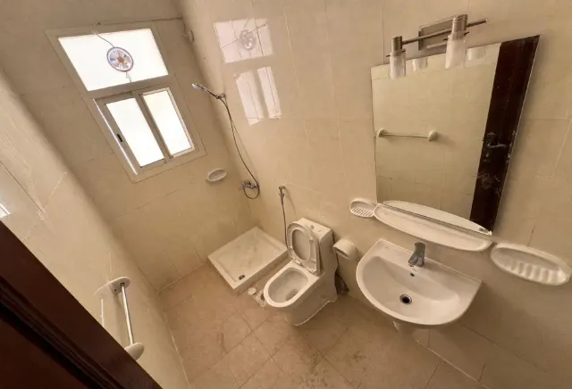 Unfurnished 7-Bed Villa for Rent in West Bay Lagoon