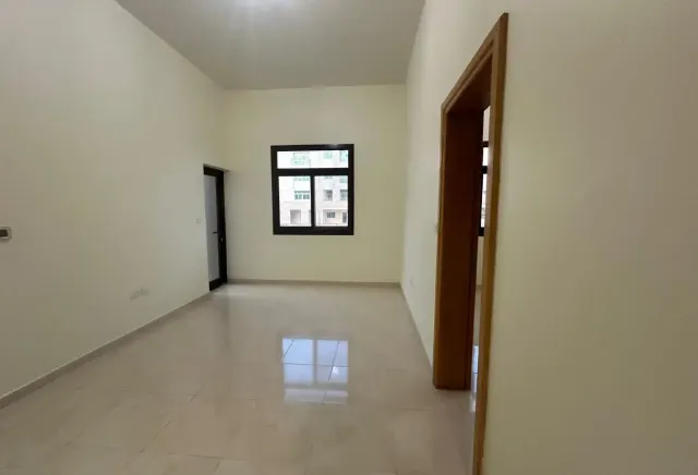 2-Bed & 3 bathroom Apartment in Fox Hills