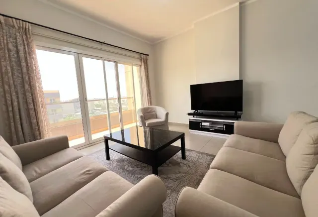 Furnished 2-Bed Apartment for Rent in Fox Hills