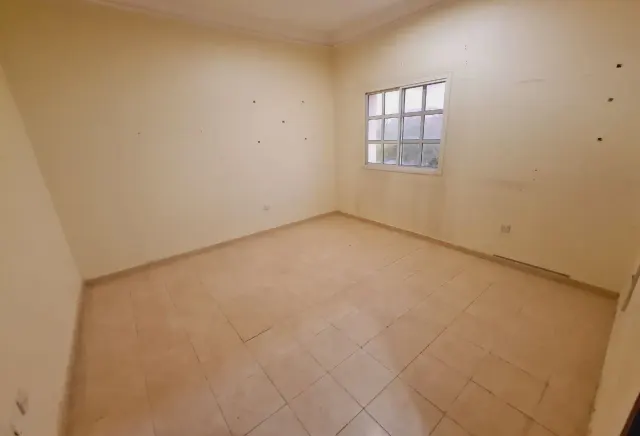 Spacious 3-BR Villa with Pool in Ain Khalid