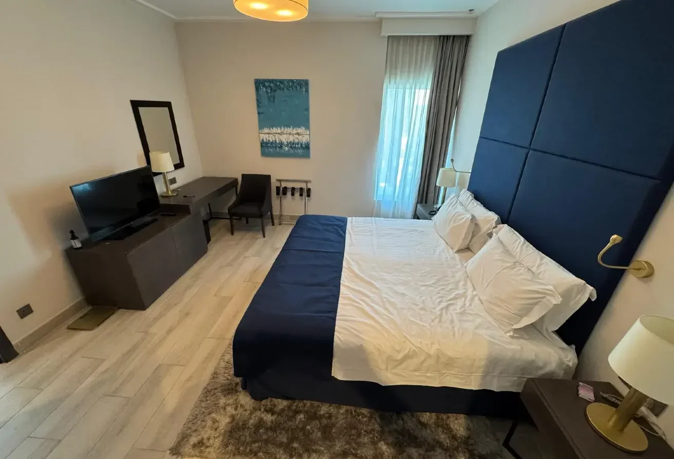 Luxury | Furnished | 1 Bed | Apartment | West Bay