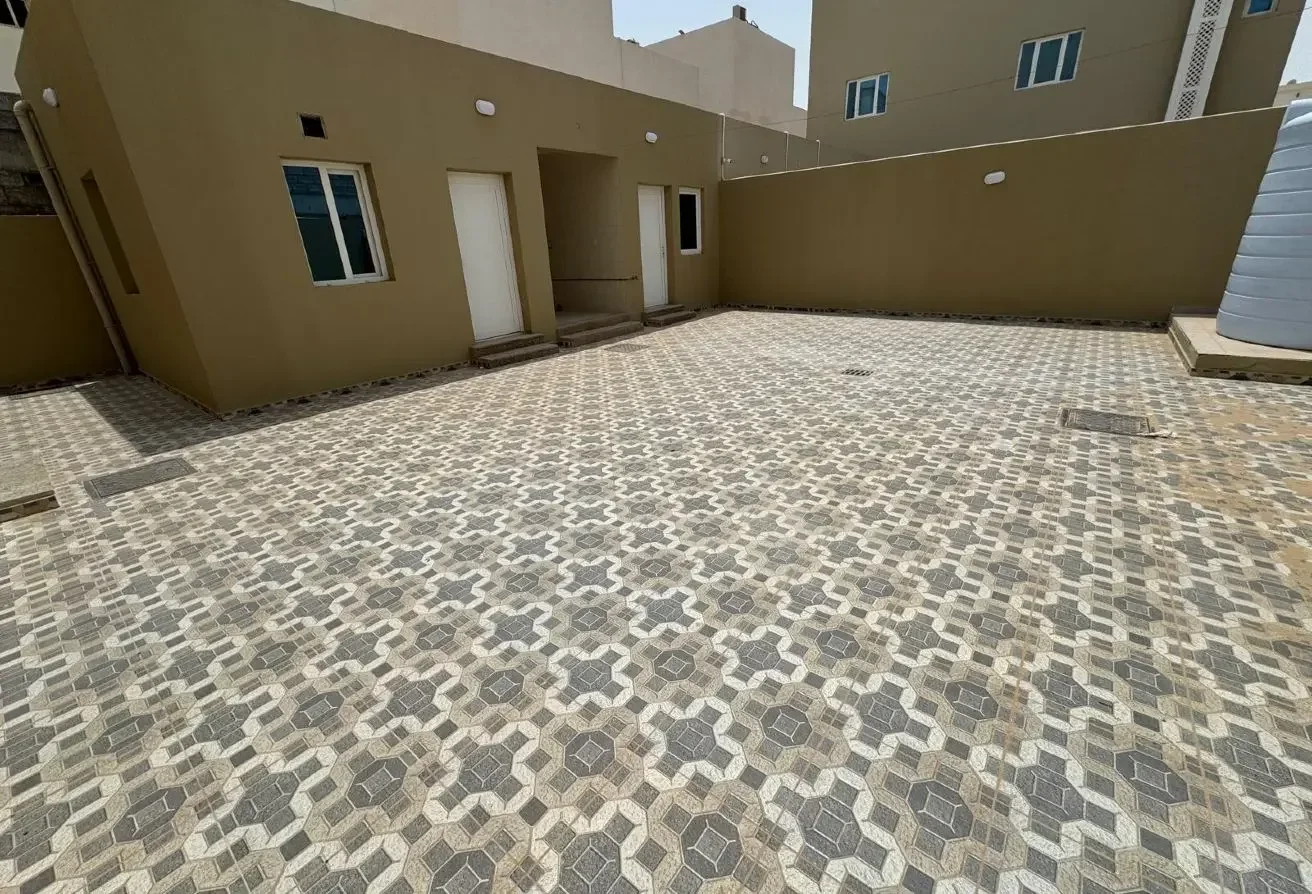Stand alone villa | elevator | Close to DFC
