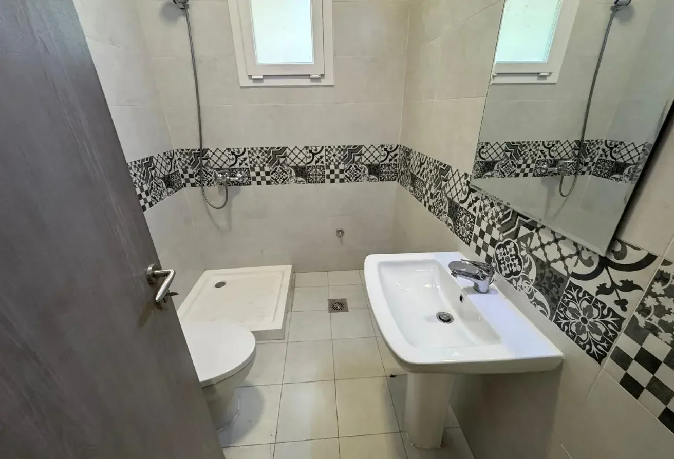 Stand alone villa | elevator | Close to DFC