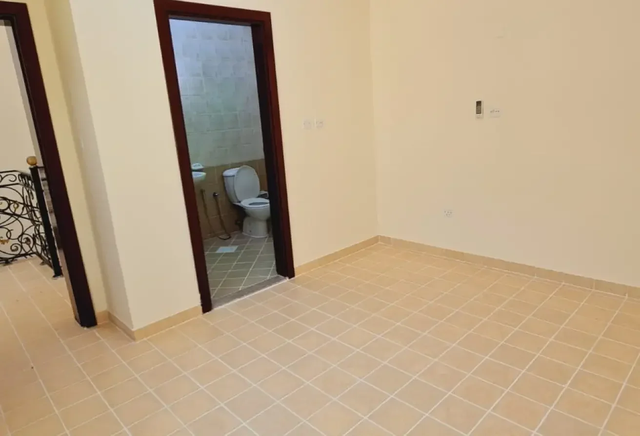 6 Bed | 5 Bath | Compound villa | Al Gharaffa