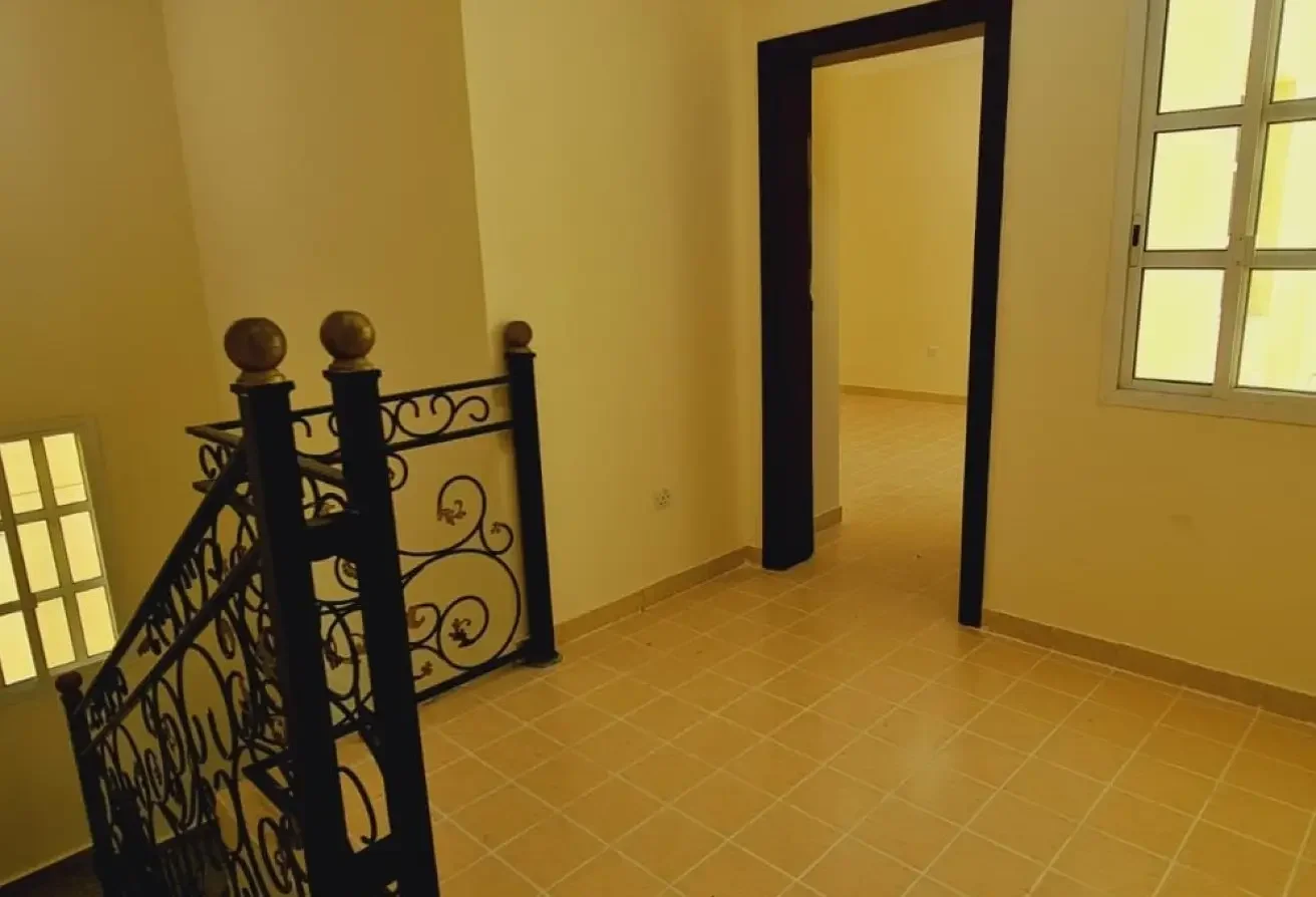 6 Bed | 5 Bath | Compound villa | Al Gharaffa