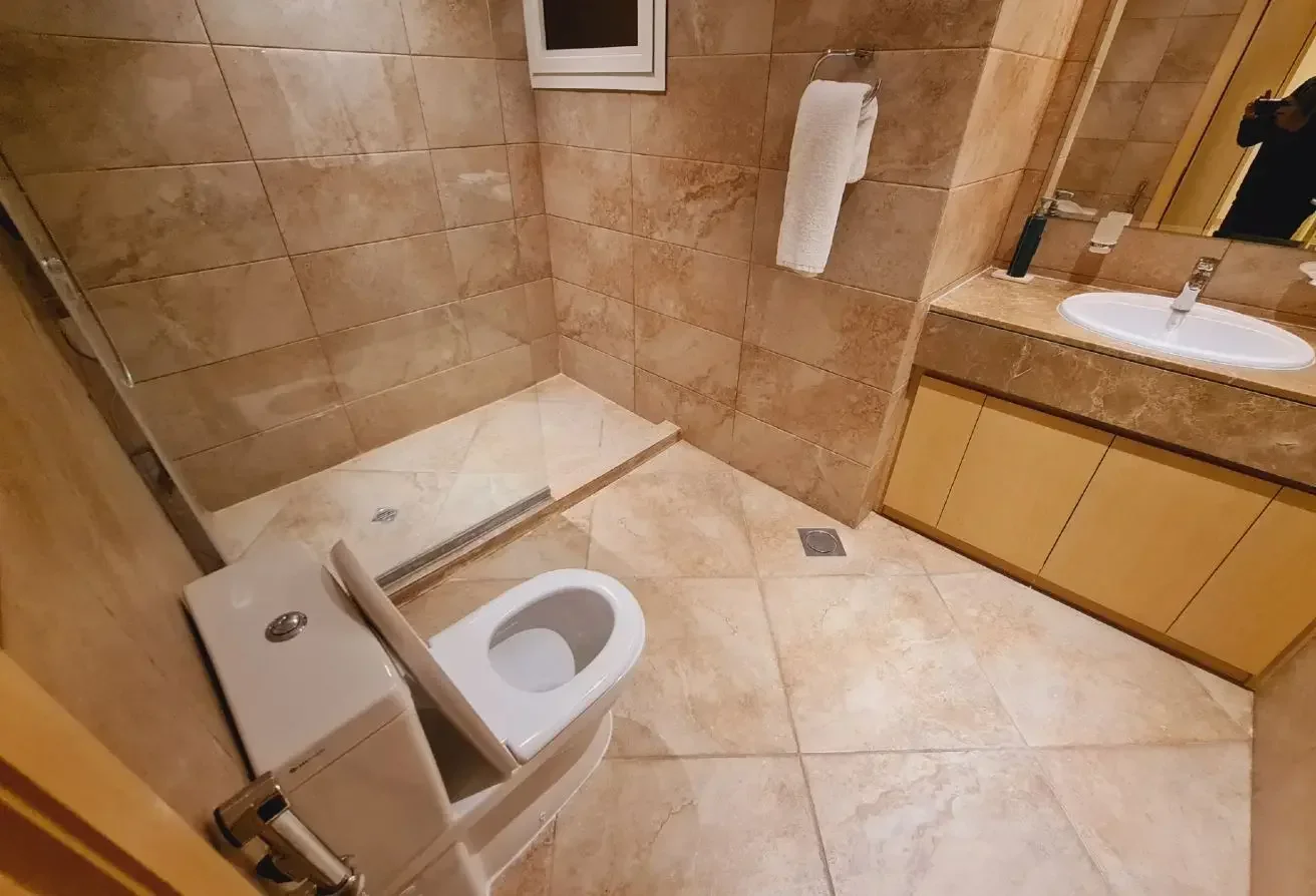 Luxury | Furnished | 3 Bed | Maid room | Muraikh