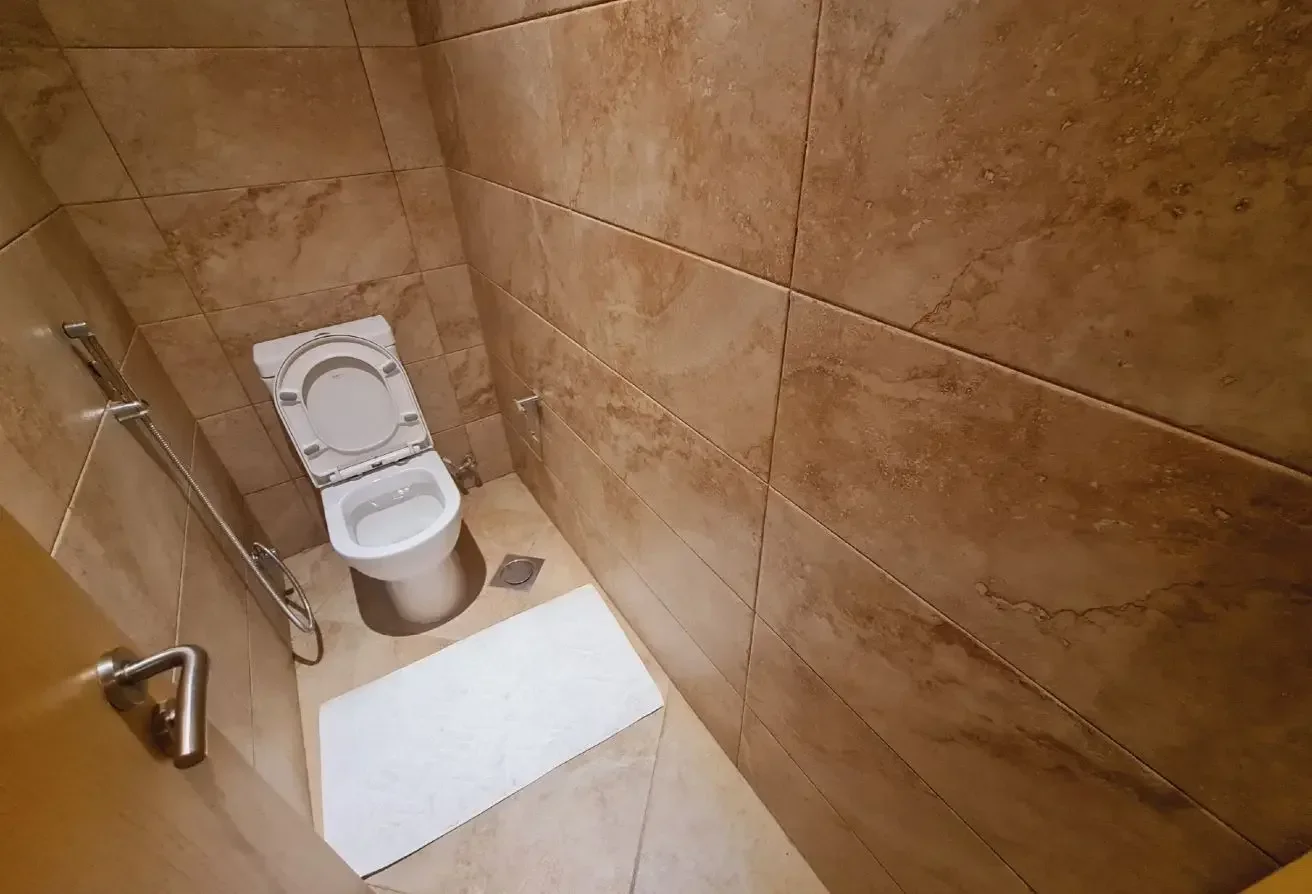 Luxury | Furnished | 3 Bed | Maid room | Muraikh