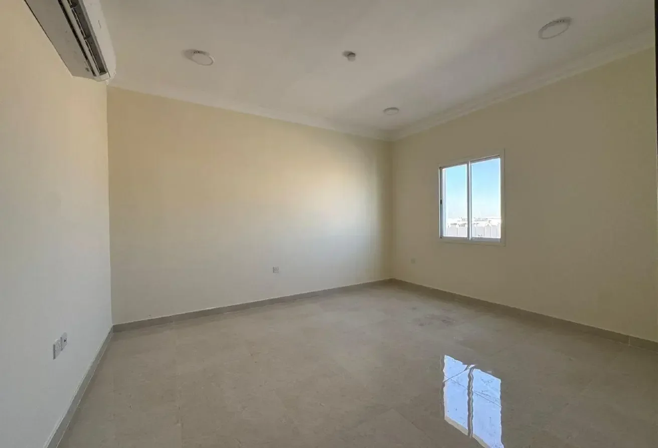 Compound Villa| 06 Bedrooms| 06 Baths| Amenities
