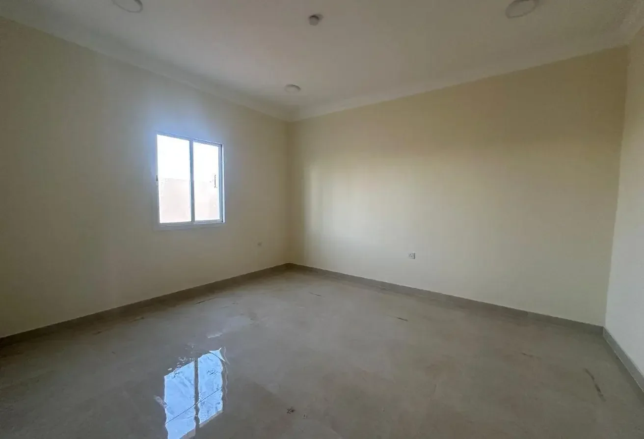 Compound Villa| 06 Bedrooms| 06 Baths| Amenities