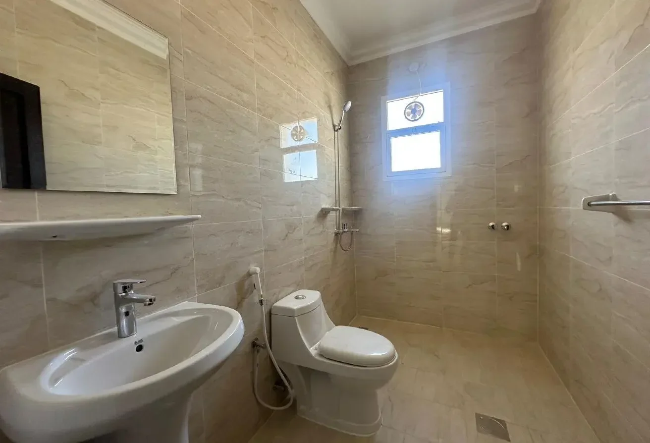 Compound Villa| 06 Bedrooms| 06 Baths| Amenities