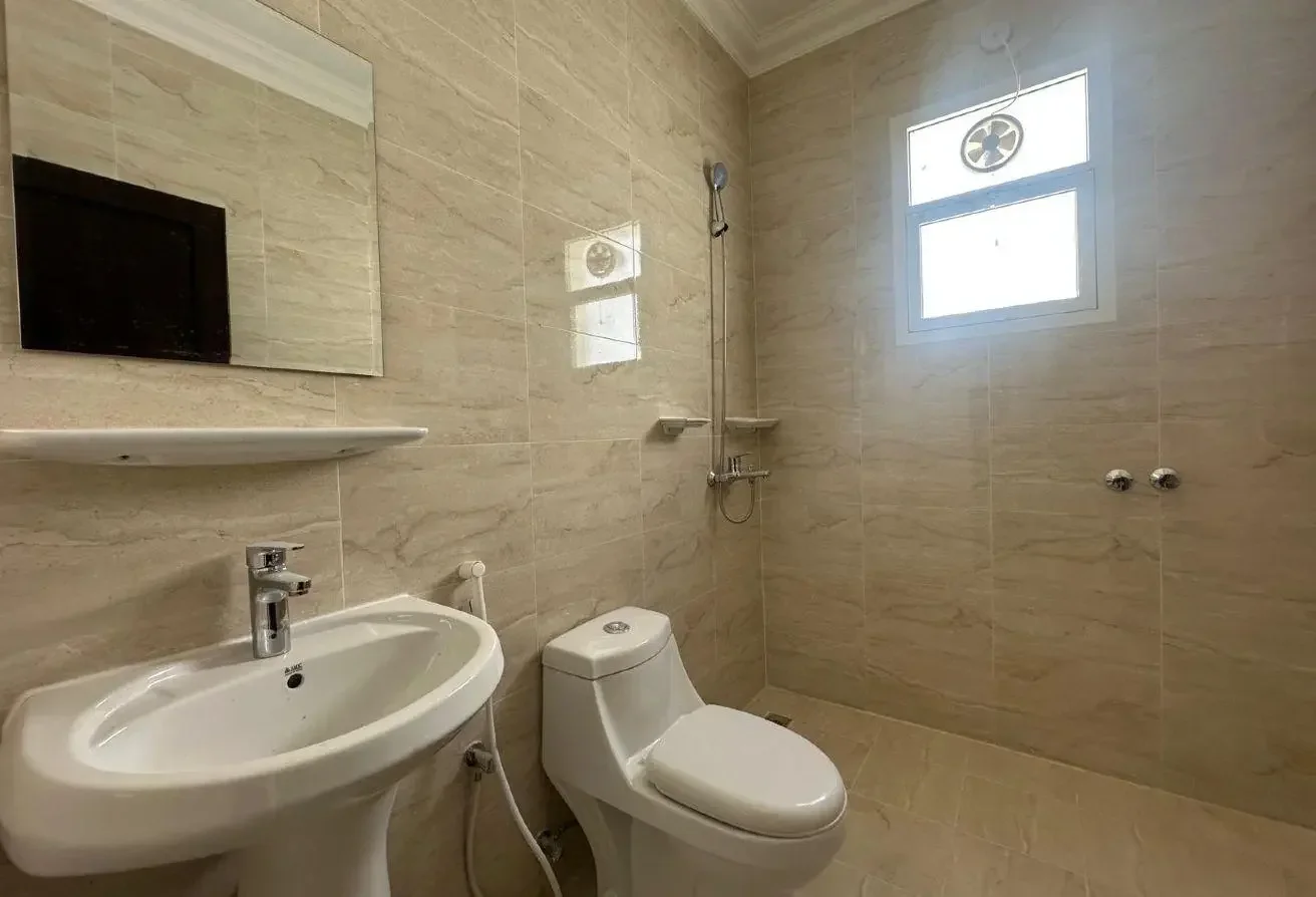 Compound Villa| 06 Bedrooms| 06 Baths| Amenities