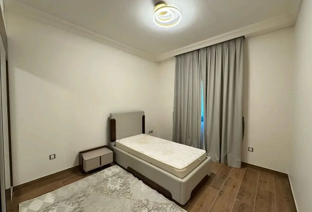 Luxurious Apartment| 02 Bedrooms| Balcony