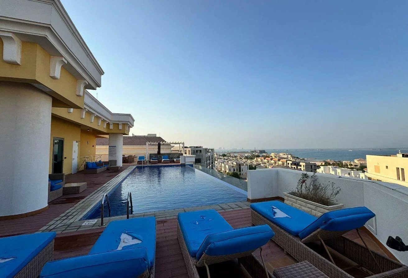 Luxurious Apartment| 02 Bedrooms| Balcony