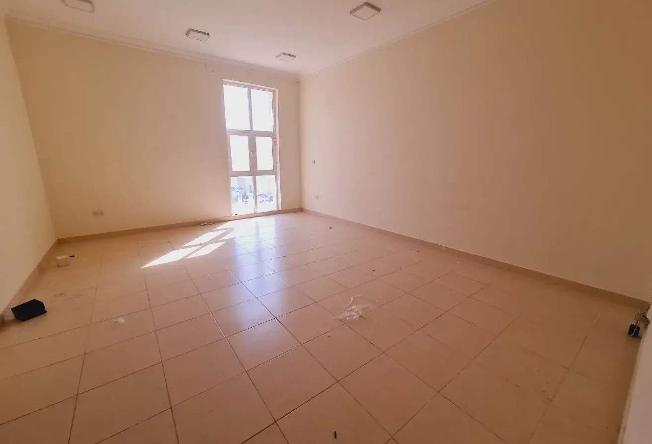 05 Bed | Stand alone | QAR. 12,000 | Abu hamour