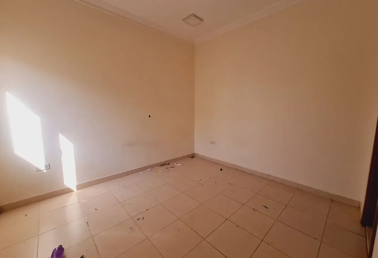 05 Bed | Stand alone | QAR. 12,000 | Abu hamour