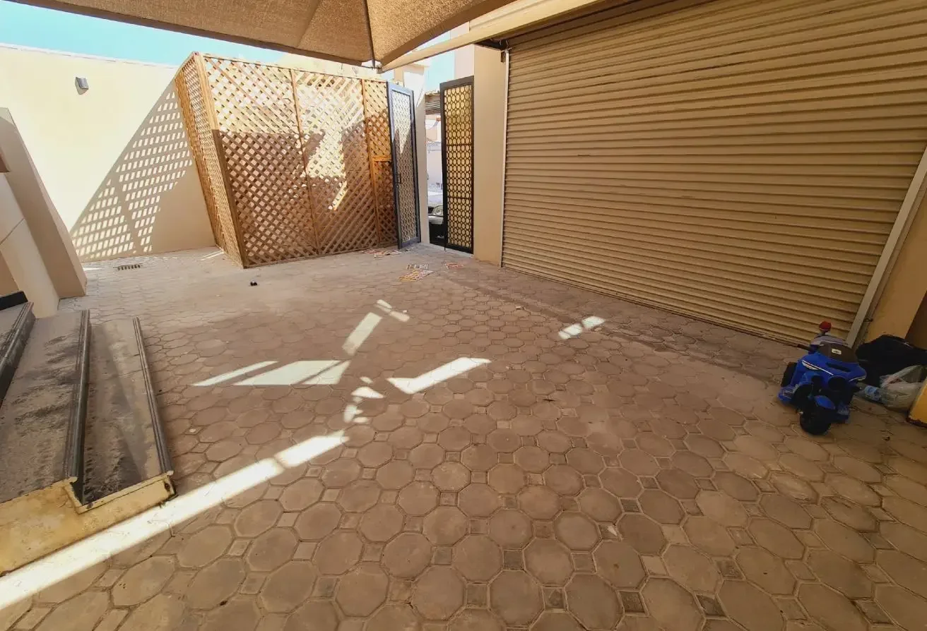 05 Bed | Stand alone | QAR. 12,000 | Abu hamour