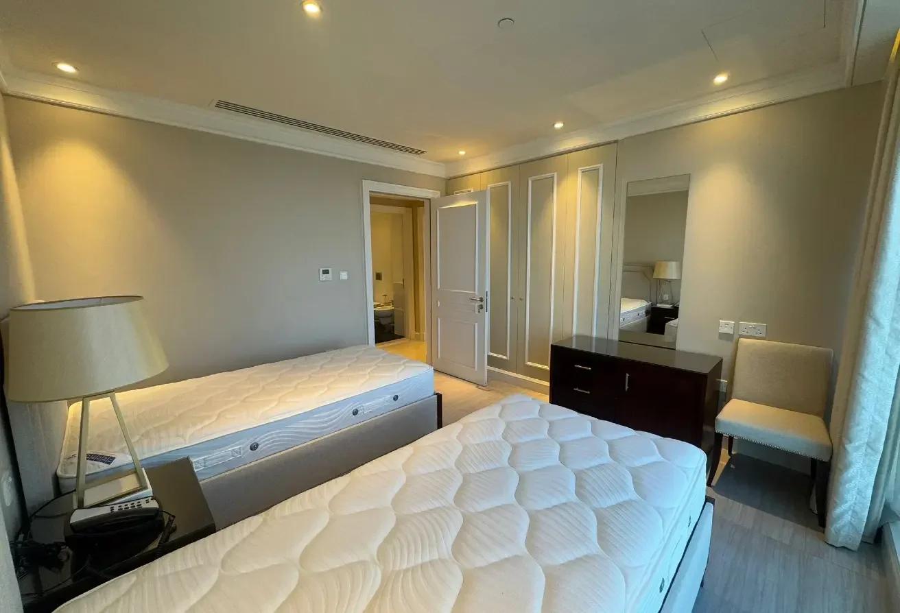 BRAND NEW LUXURY FLAT| 03 BEDROOMS| 01 MONTH FREE