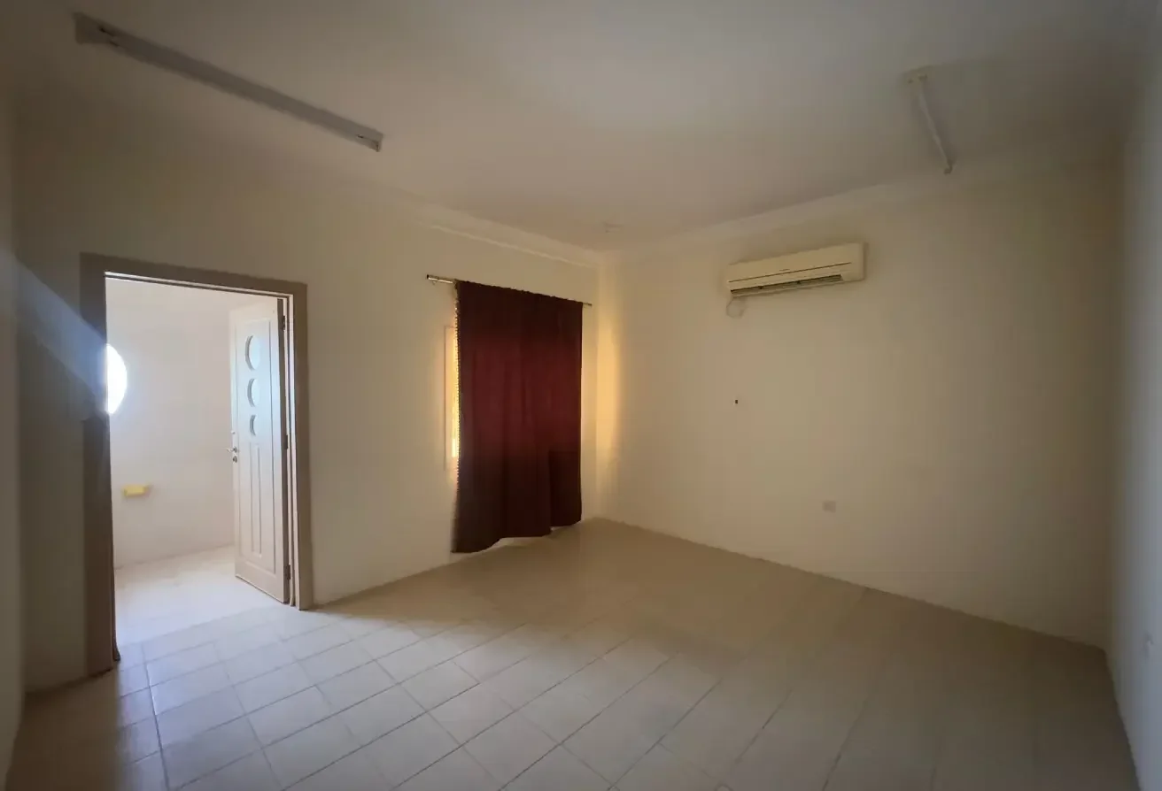 STANDALONE VILLA| 06 BEDROOMS| AL KHOR | Rent