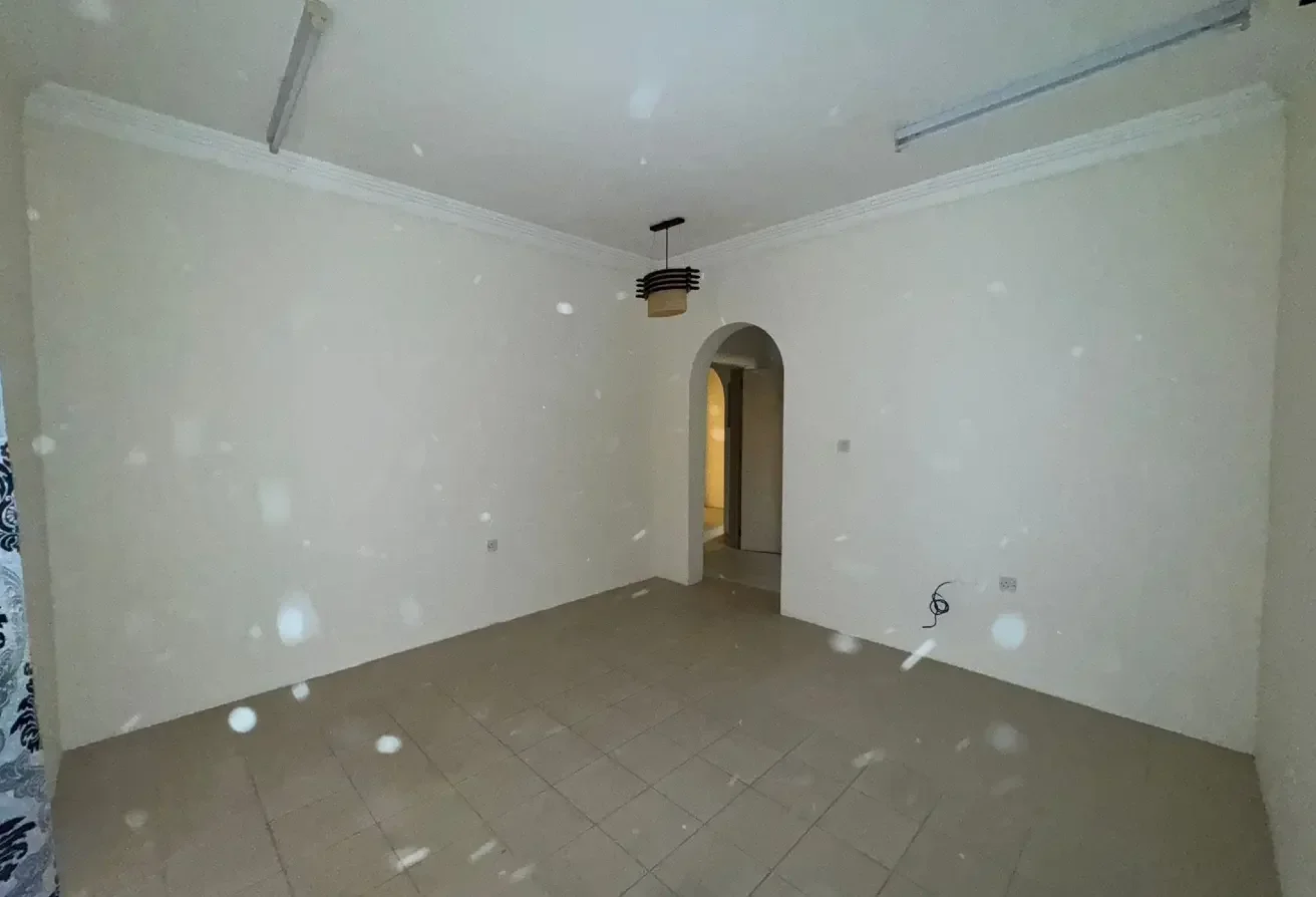 STANDALONE VILLA| 06 BEDROOMS| AL KHOR | Rent