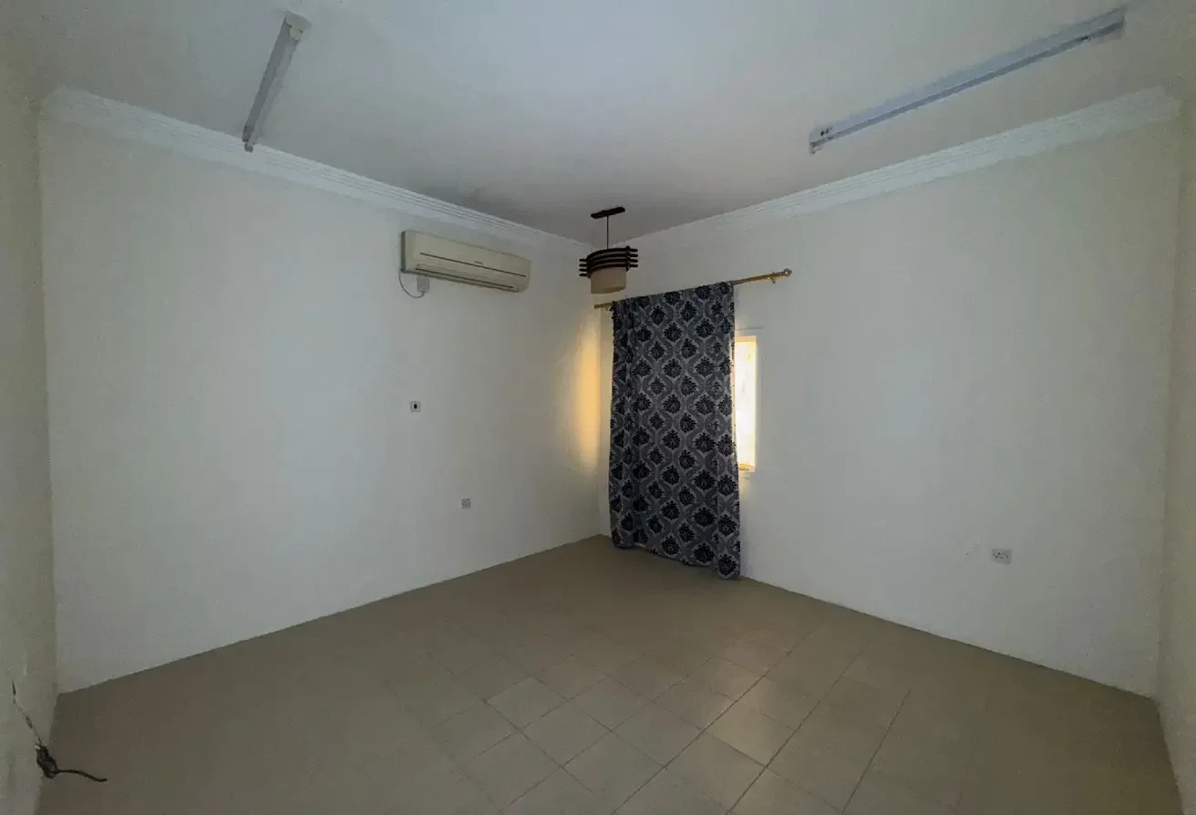 STANDALONE VILLA| 06 BEDROOMS| AL KHOR | Rent