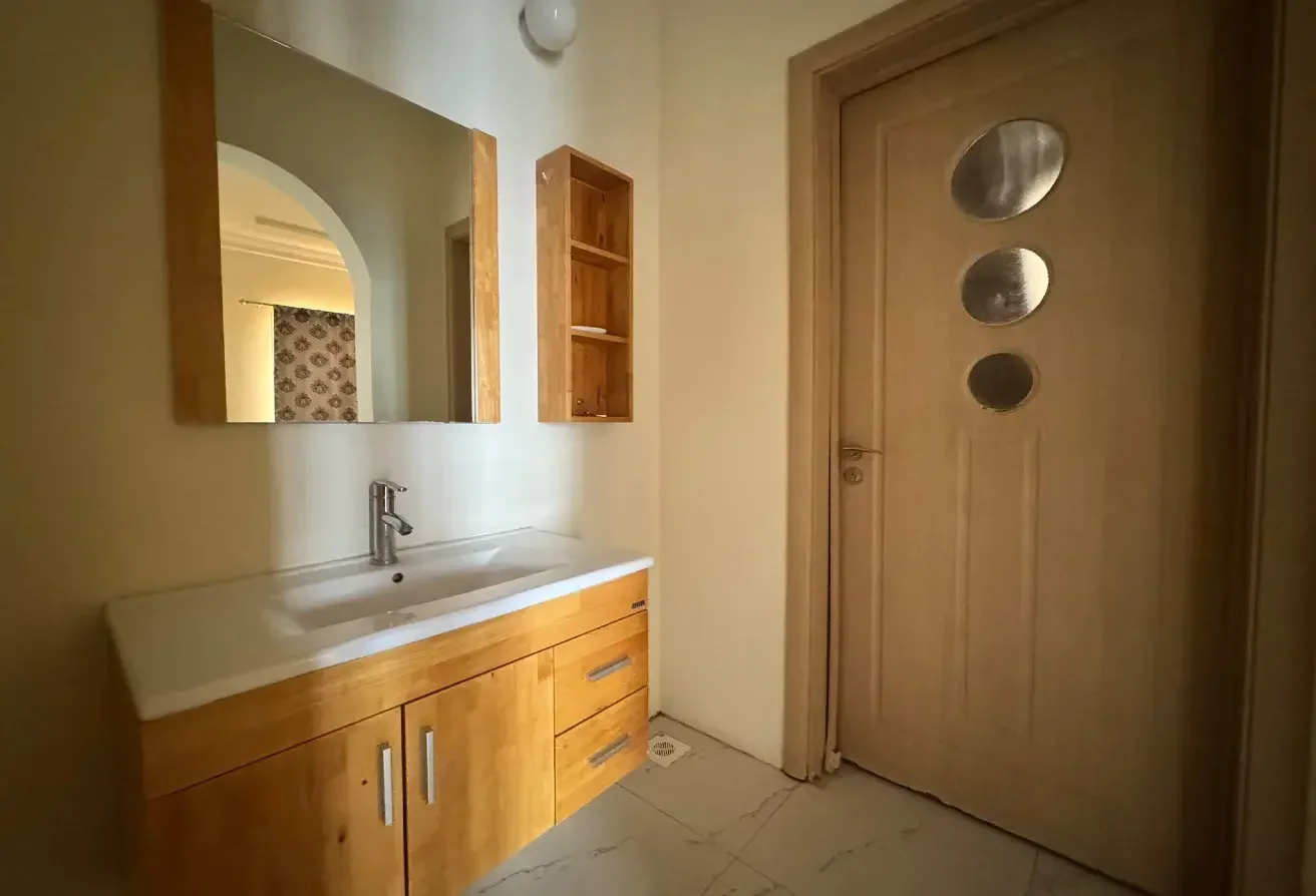 STANDALONE VILLA| 06 BEDROOMS| AL KHOR | Rent
