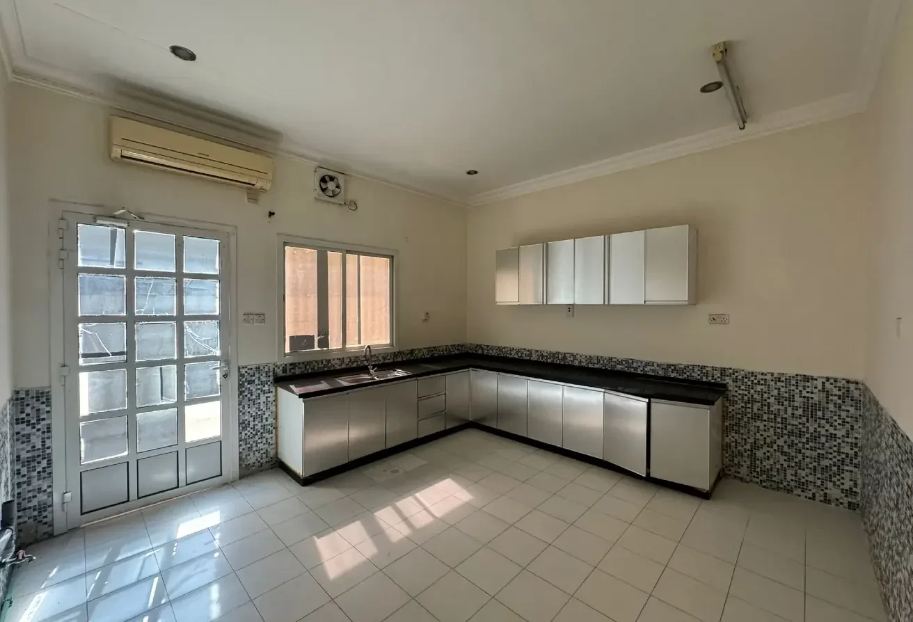 STANDALONE VILLA| 06 BEDROOMS| AL KHOR | Rent