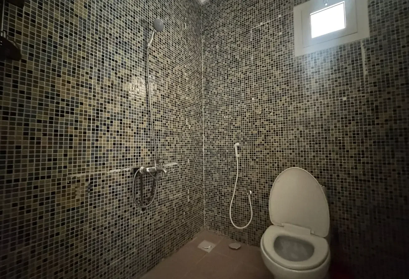 STANDALONE VILLA| 06 BEDROOMS| AL KHOR | Rent