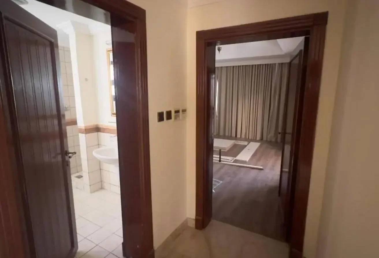 5 Bed | West bay lagoon | QAR. 20,000 | Semi