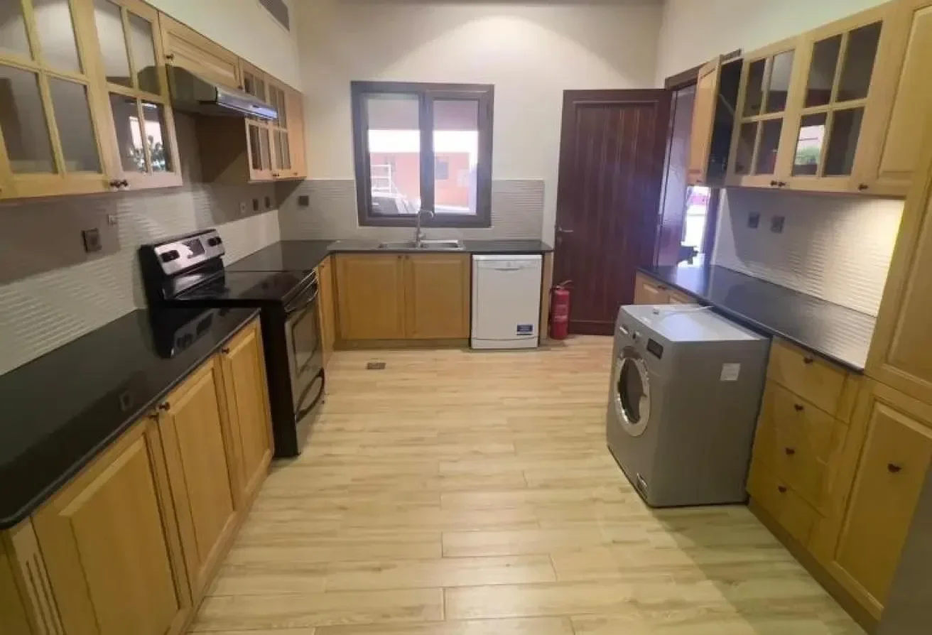 5 Bed | West bay lagoon | QAR. 20,000 | Semi