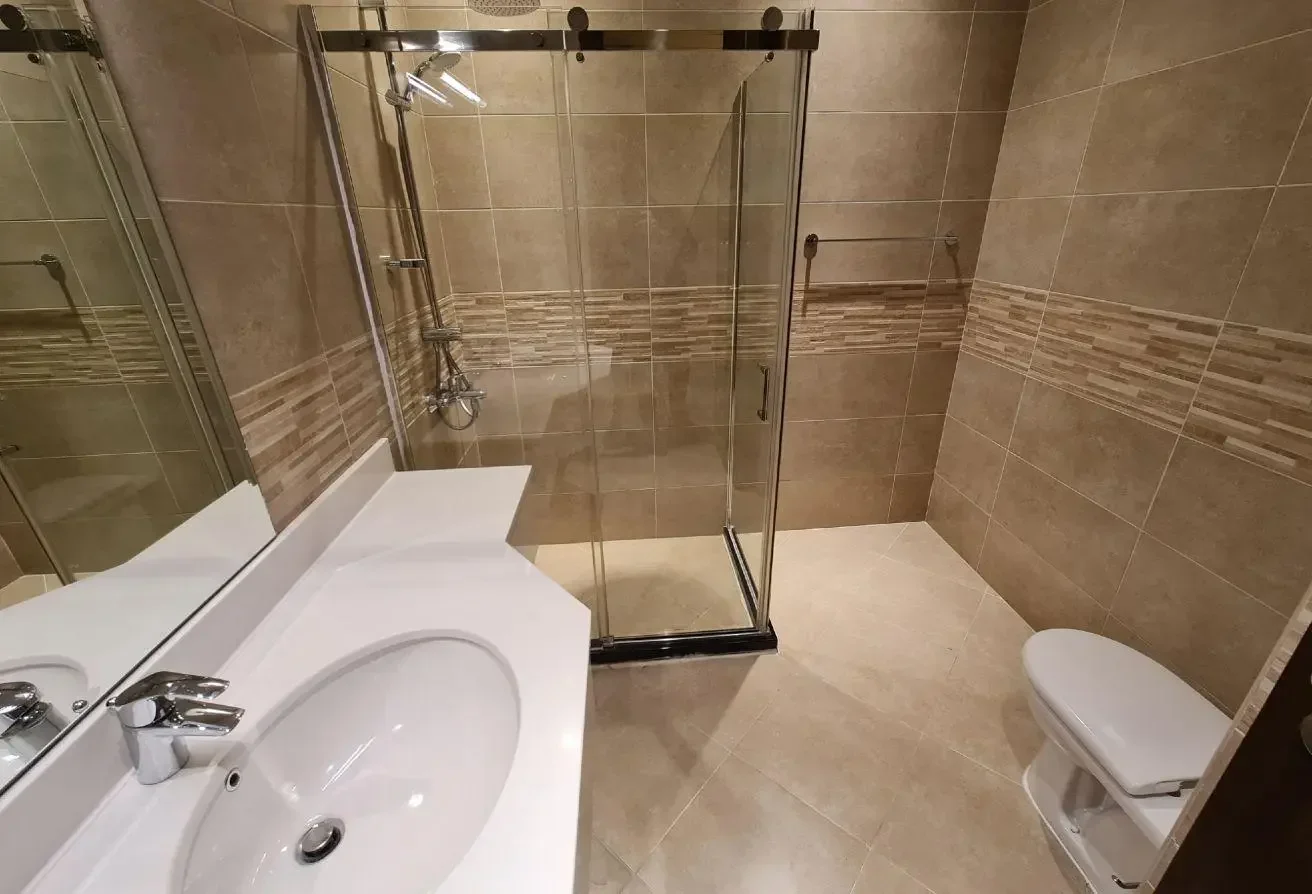 Brand new | 3 Bed | 9500 | Fox hills | Balcony