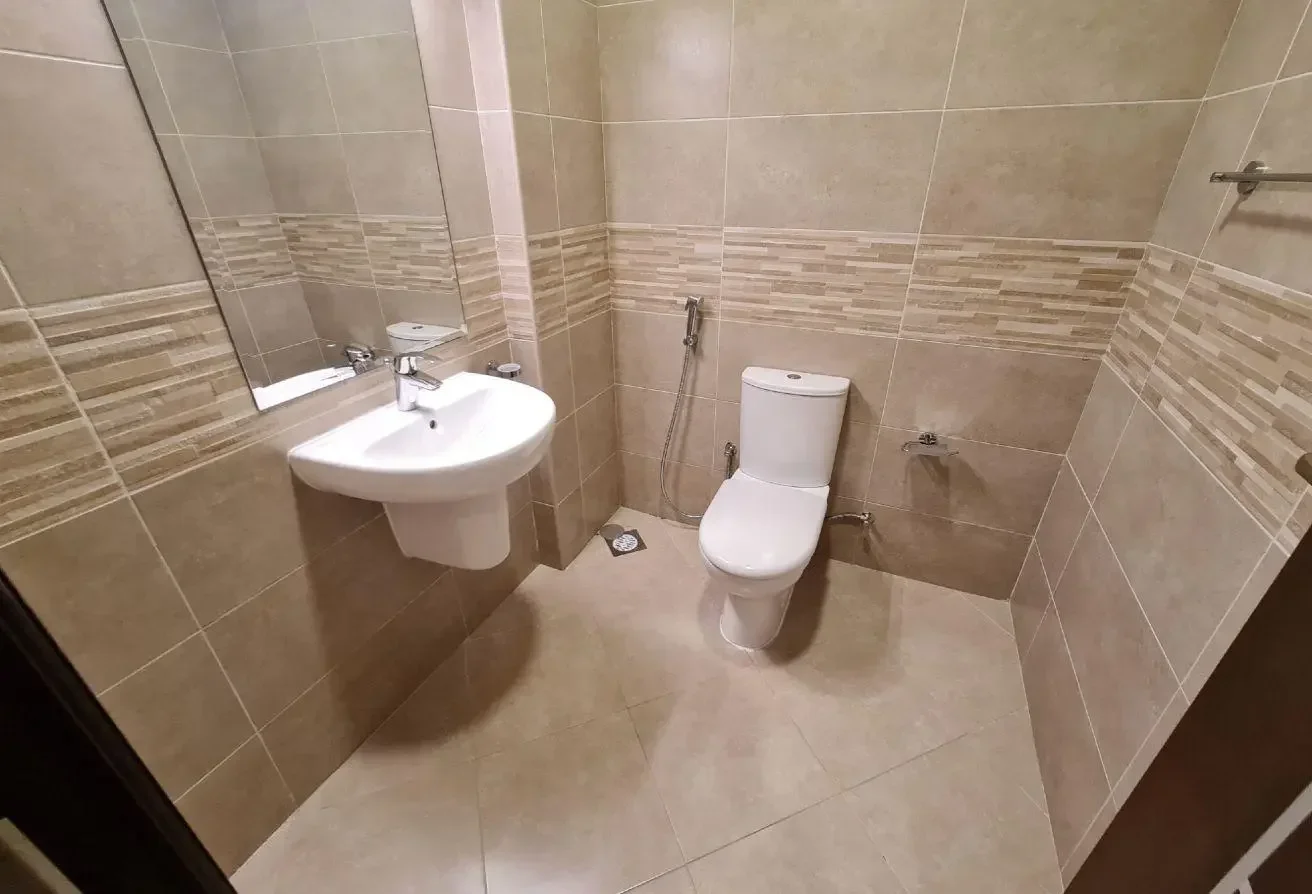 Brand new | 3 Bed | 9500 | Fox hills | Balcony