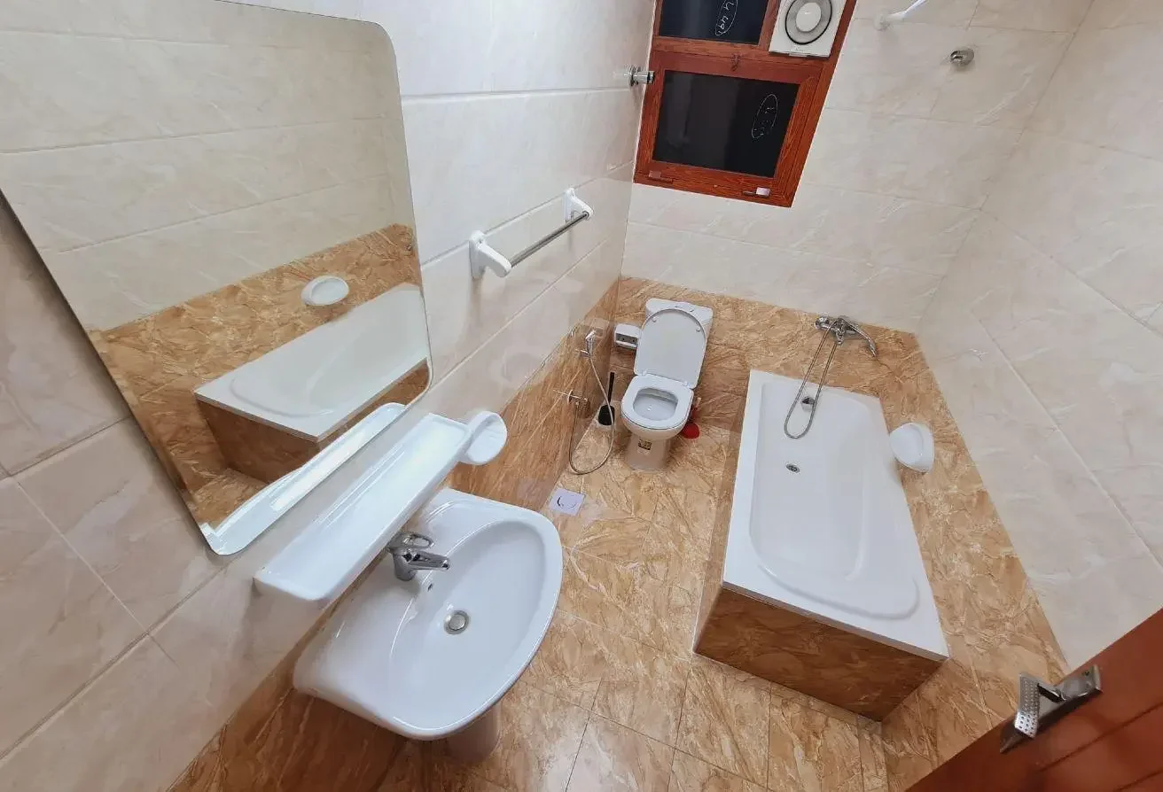 Unfurnished Apartment| 03 BR & 3 Baths| Muntazah