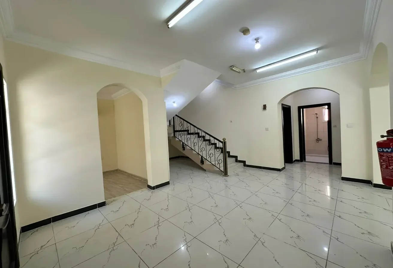 Brand New Compound Villa| 05 Bedrooms| Ain Khaled