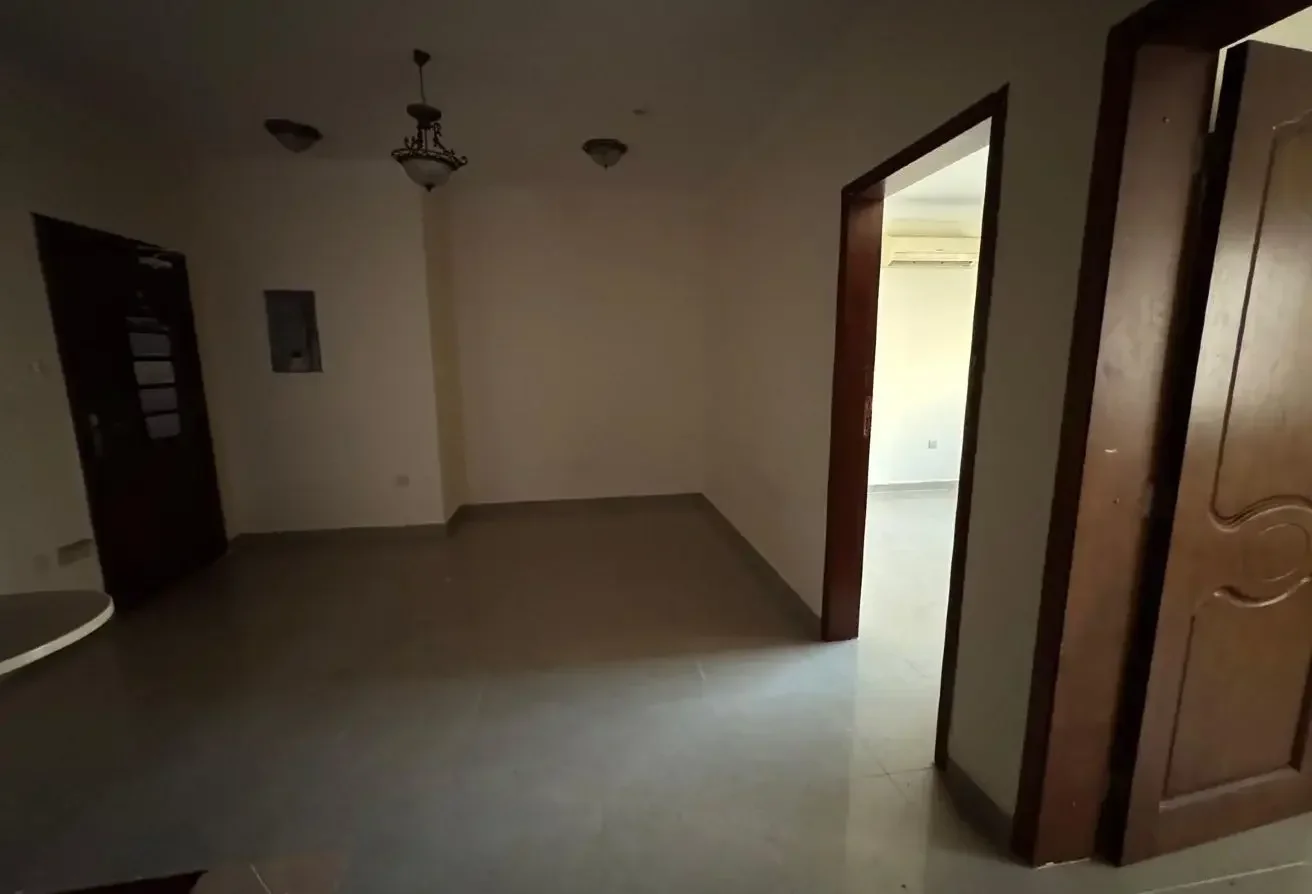 2 Bed | 1 Bathroom | Spli A/c | Ferej abdul aziz