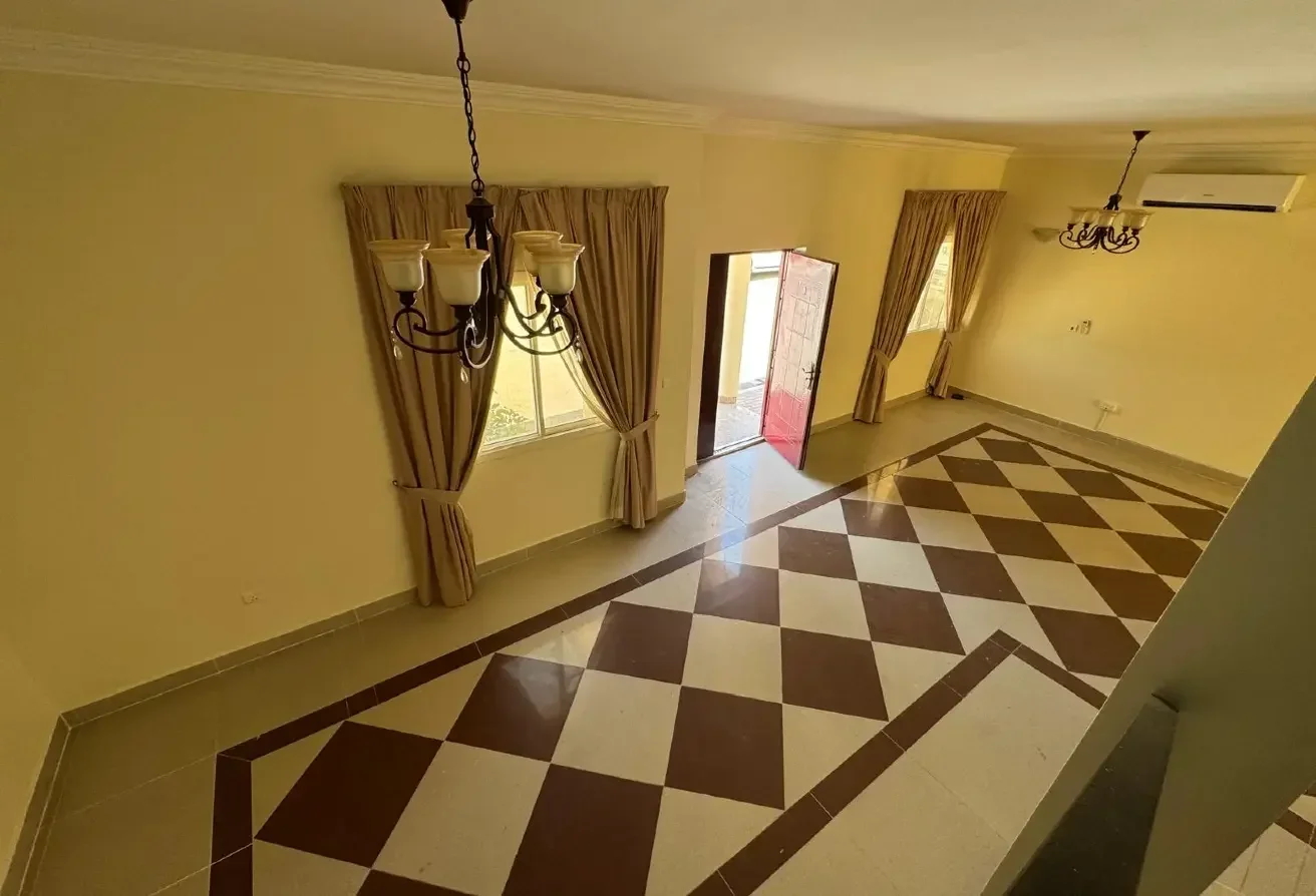 6 Bedrooms| 5Bathrooms| Compound Villa |Al Dakira