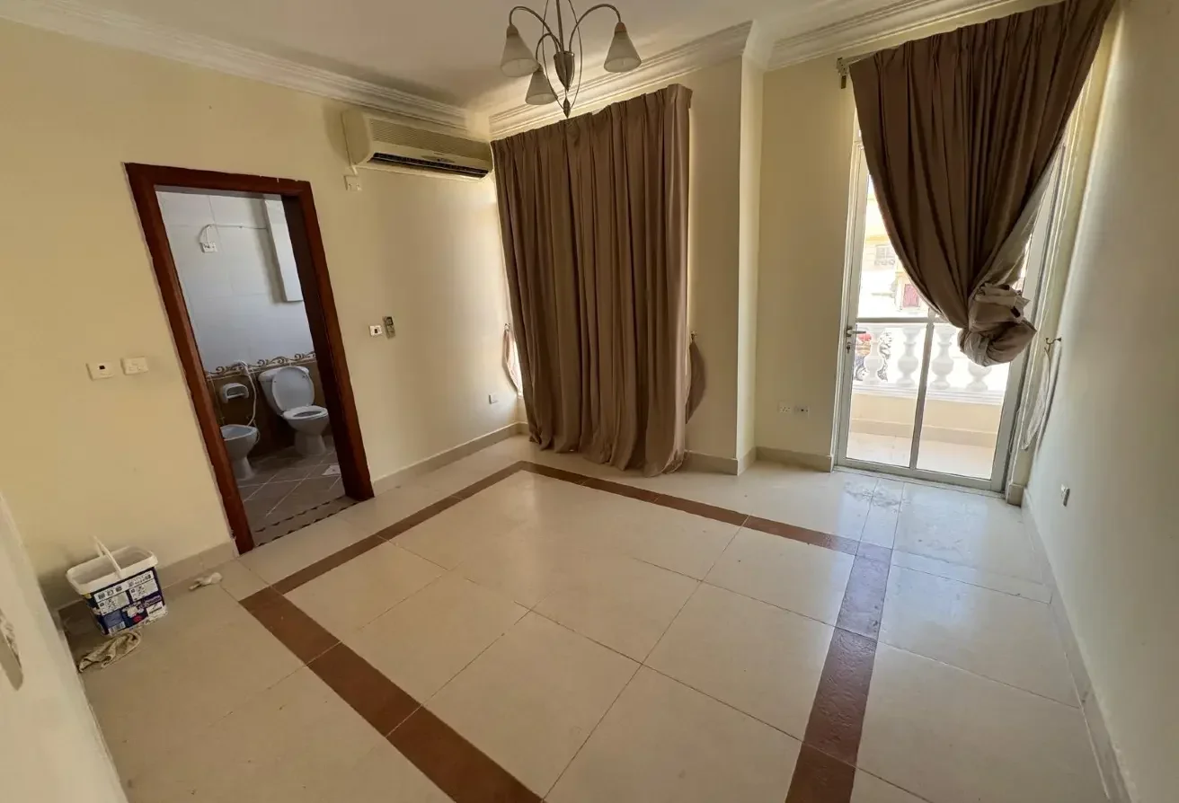 6 Bedrooms| 5Bathrooms| Compound Villa |Al Dakira