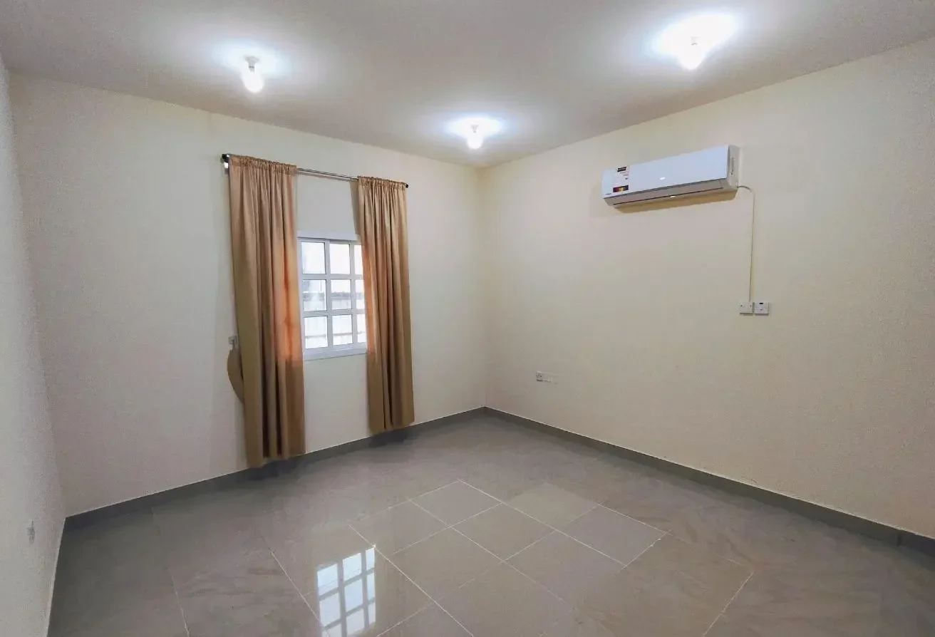 Neat Standalone Villa | 05 Bedrooms + Majlis