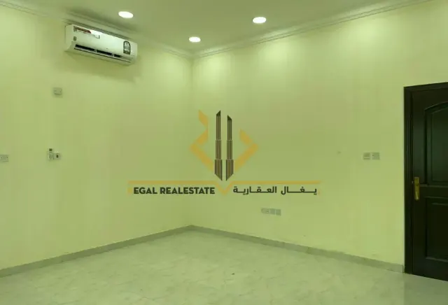 Unfurnished Studio in Al Markhiya INC Bills