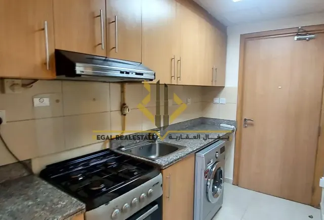 Semi-Furnished Studio Apartment in Fox Hills
