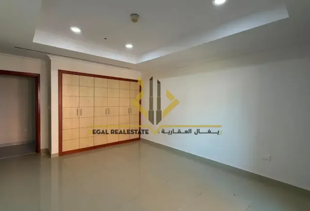 2 BR Apartment in The Pearl | 191 sqm | Balcony