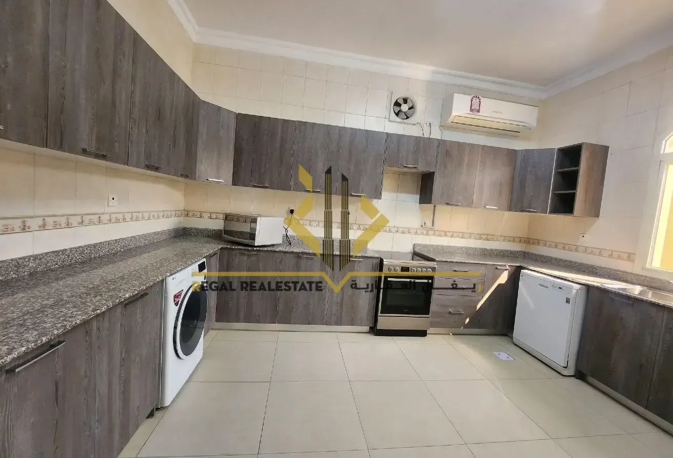 Villa in New salat for 10500 QAR 13 month contract