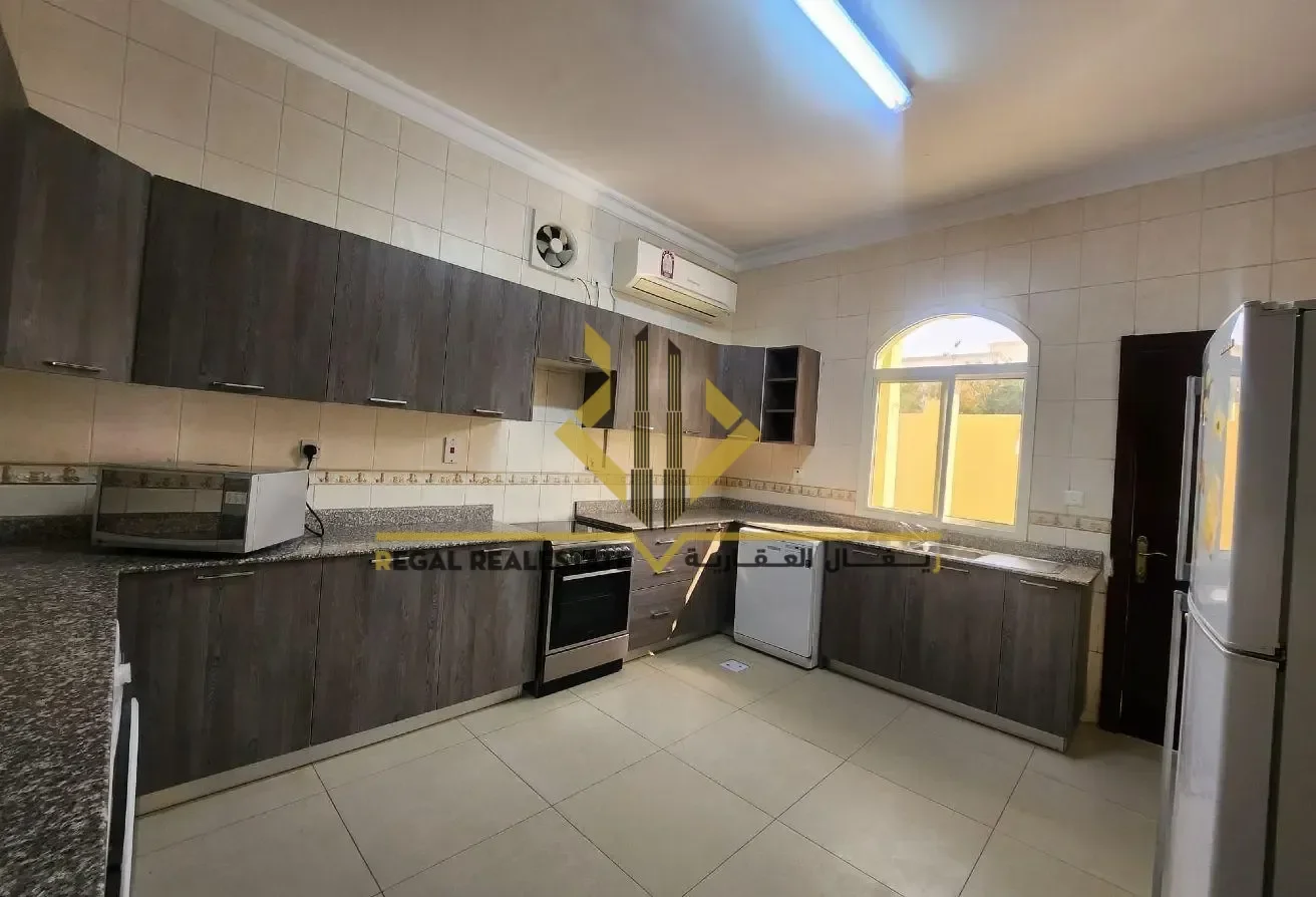 Villa in New salat for 10500 QAR 13 month contract
