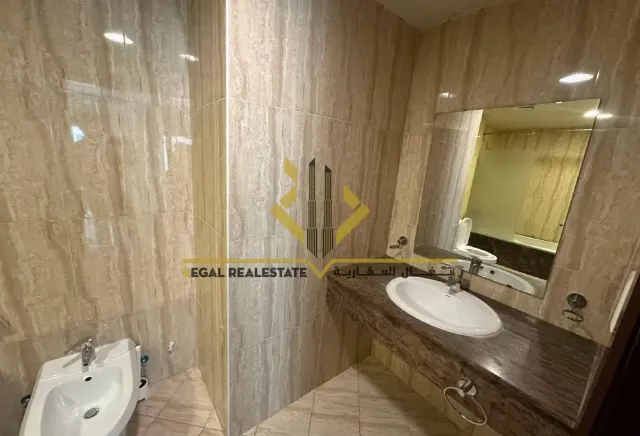 3+maid in porto arabia for 14000 QAR - view 3