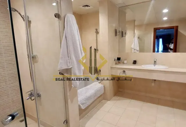 3 BR Apartment with Water View in The Pearl