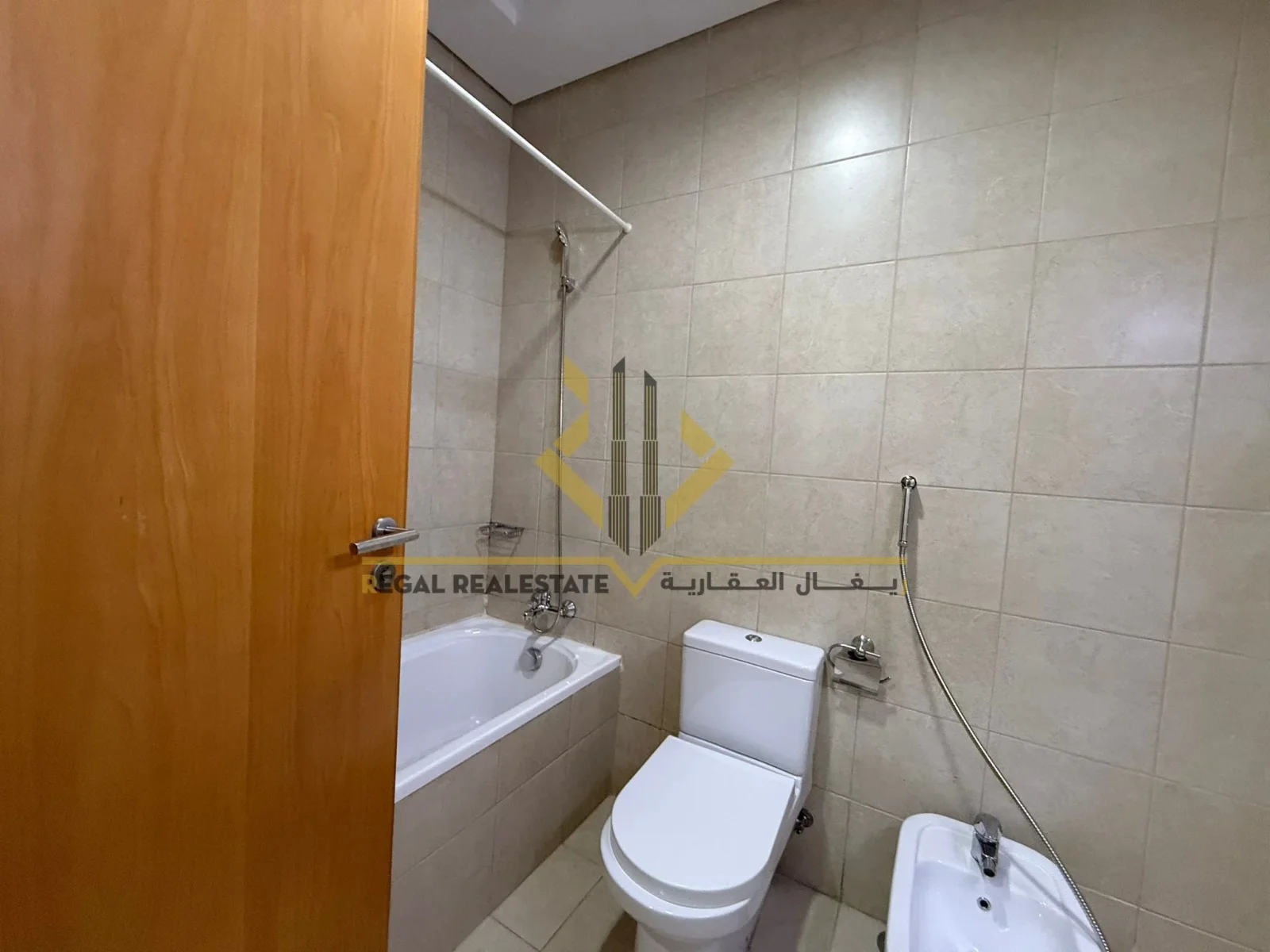 Spacious fully furnished 3-bedroom