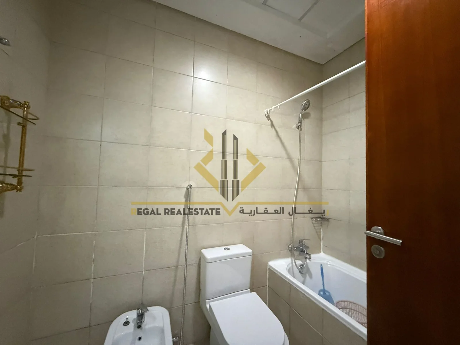 Spacious fully furnished 3-bedroom