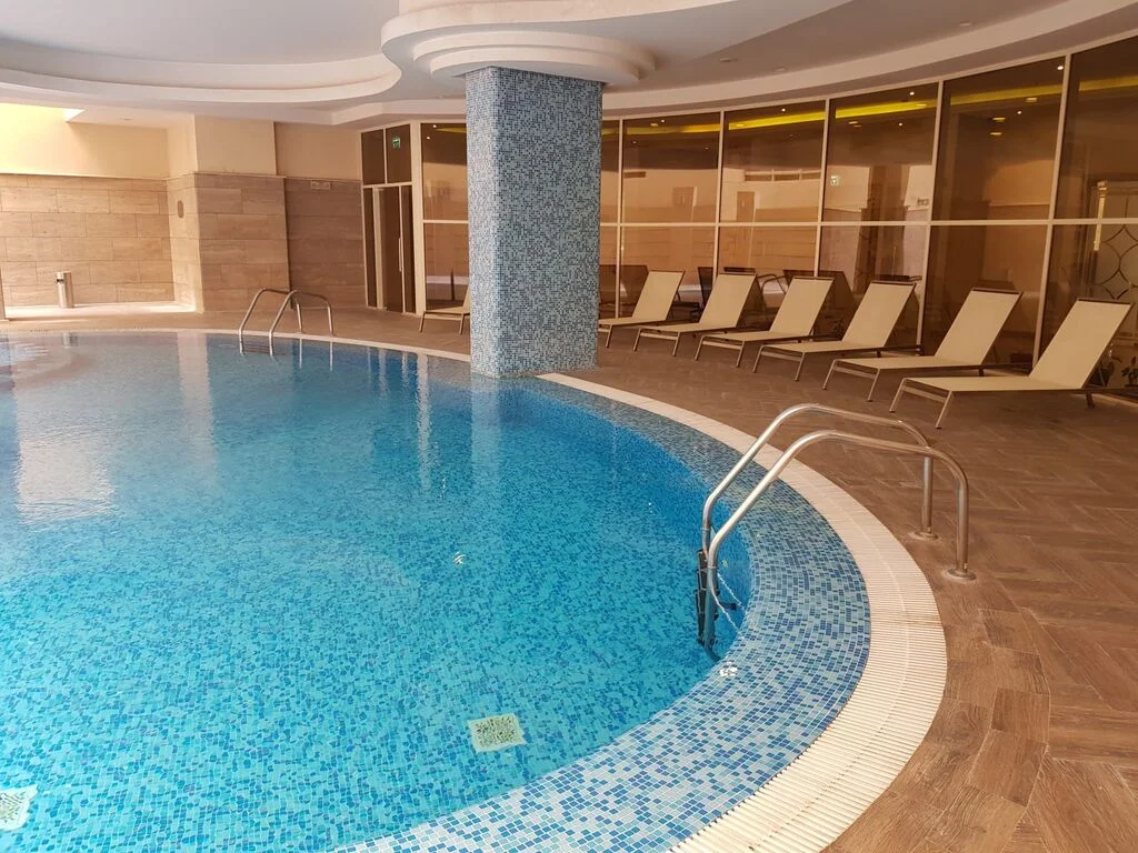 Spacious Furnished 3BHK Apartment + Pool & Gym in Bin Mahmoud