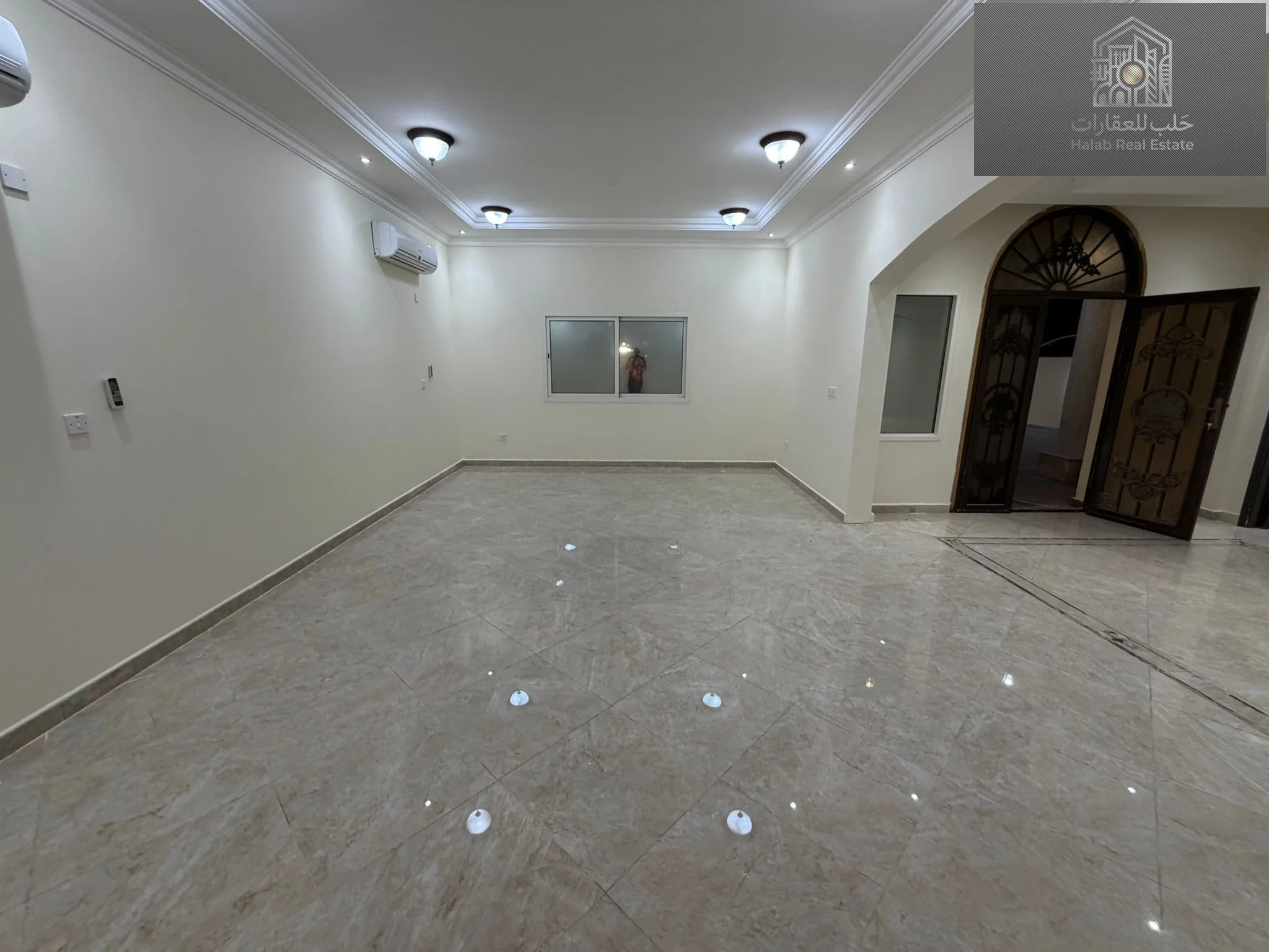 Spacious 6-Bedroom Villa for Rent in Umm Salal Ali | Large Yard