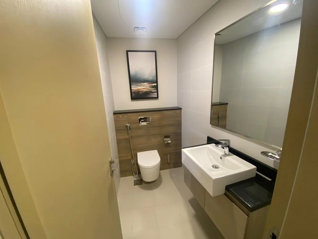 BEACHFRONT FF 2BHK APT+BALCONY & FACILITIES