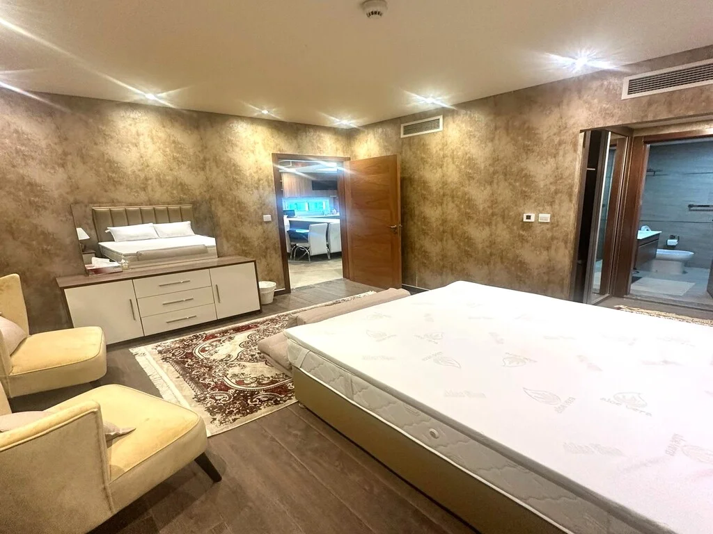 READY 1BHK FURNISHED APT| VACANT & TITLE DEED